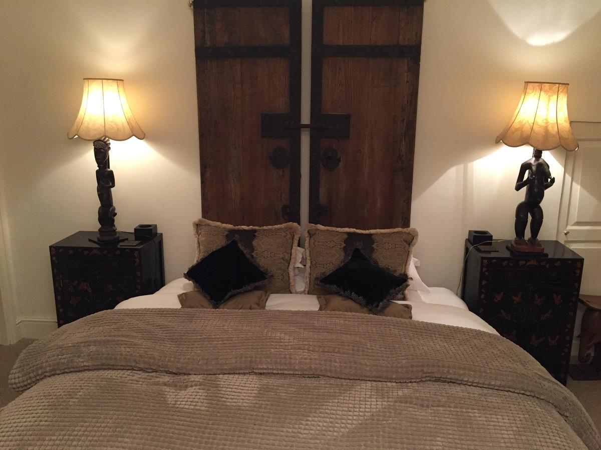 The Fox And Hounds Hotel Oakham Bagian luar foto